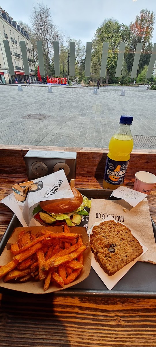 Factory & Co Gare De Nantes Nord-8